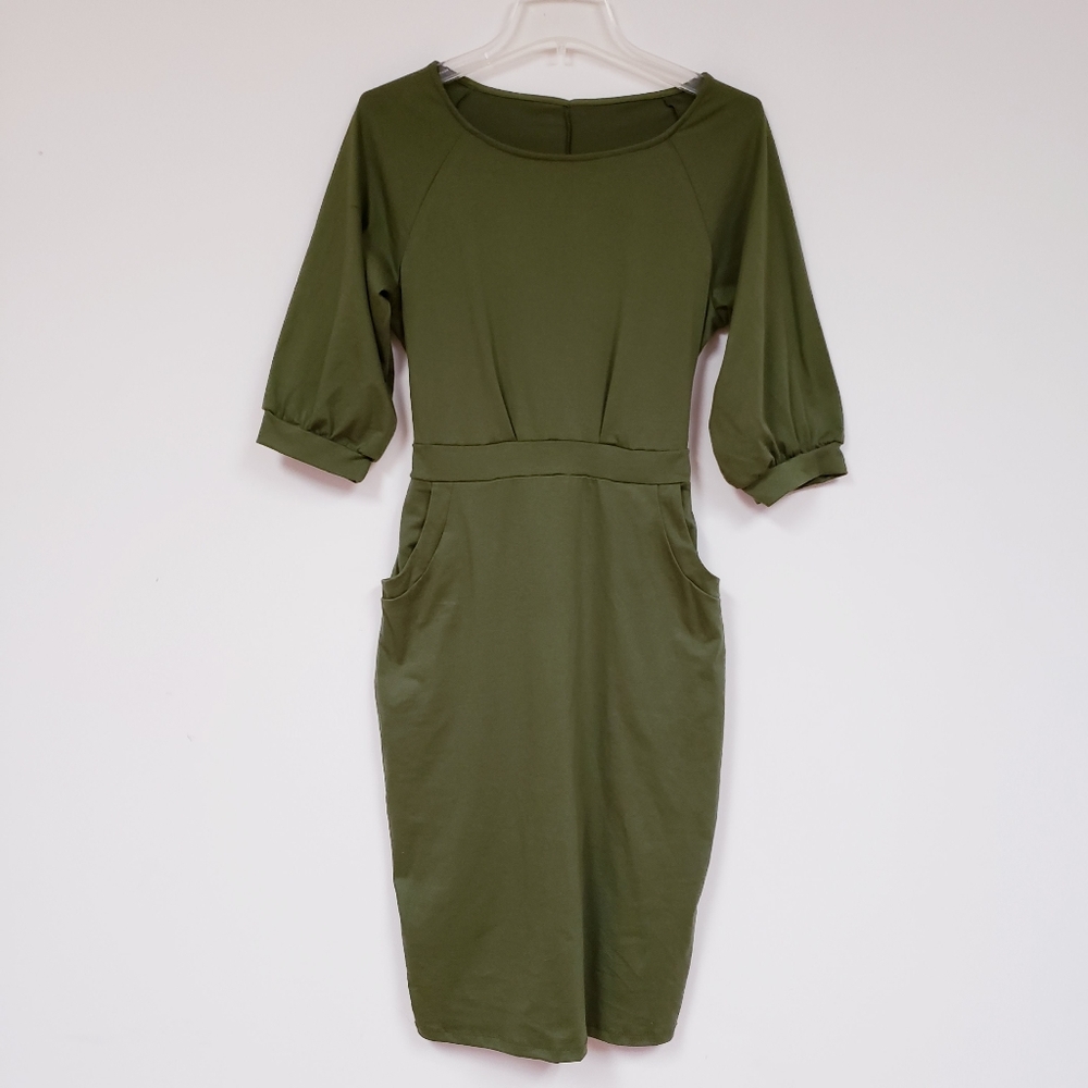 3/4 Sleeve Crewneck Dress with Pockets